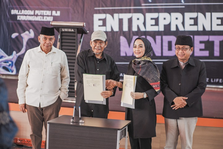 Guest Lecture Entrepreneur Mindset dan Kerja Sama Universitas Balikpapan dan Vision Allianz KPM Balikpapan